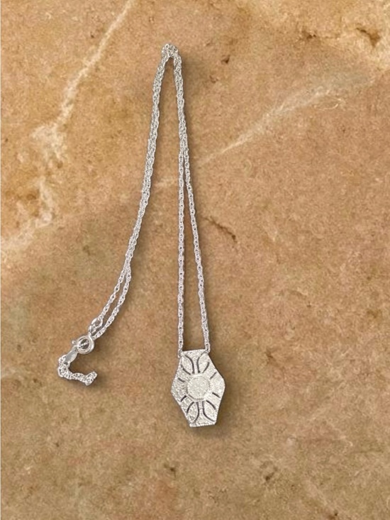 Jewelry - Stunning Vintage Sterling Silver Necklace